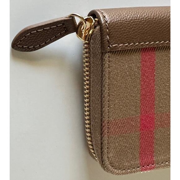 Burberry MN Zip Around Check Earth/Brown Wallet 80845241 NWT $480 - Picture 7 of 11
